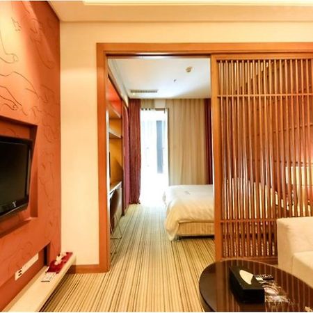 Starway Hotel Silver Zhuhai Eksteriør billede