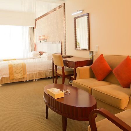 Starway Hotel Silver Zhuhai Eksteriør billede
