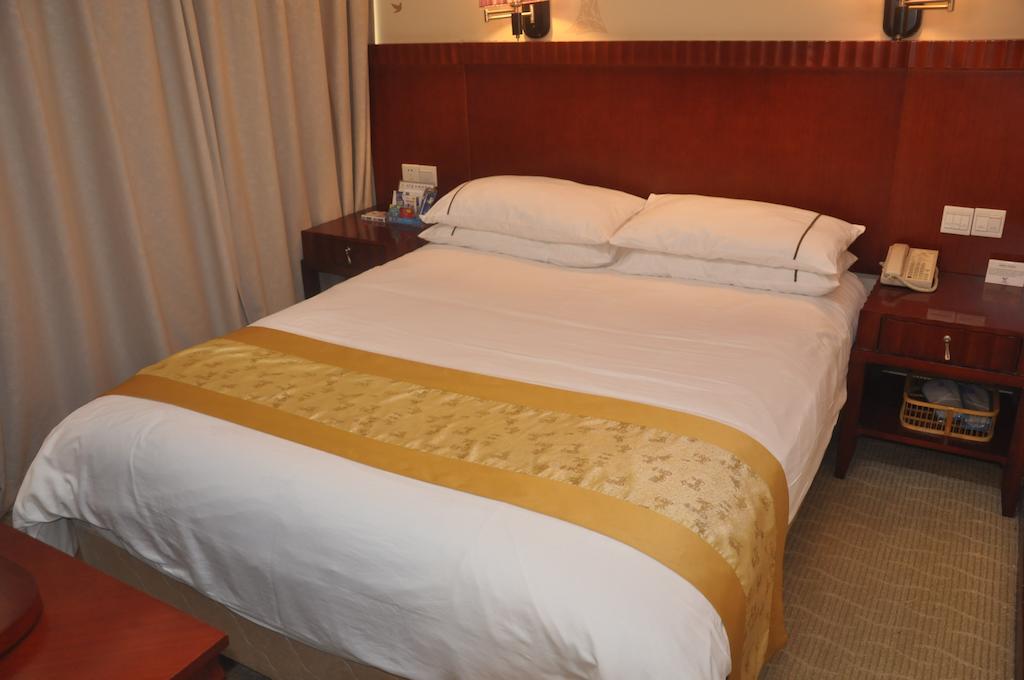 Starway Hotel Silver Zhuhai Værelse billede