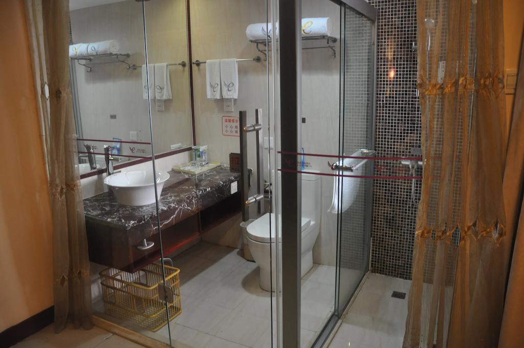 Starway Hotel Silver Zhuhai Værelse billede