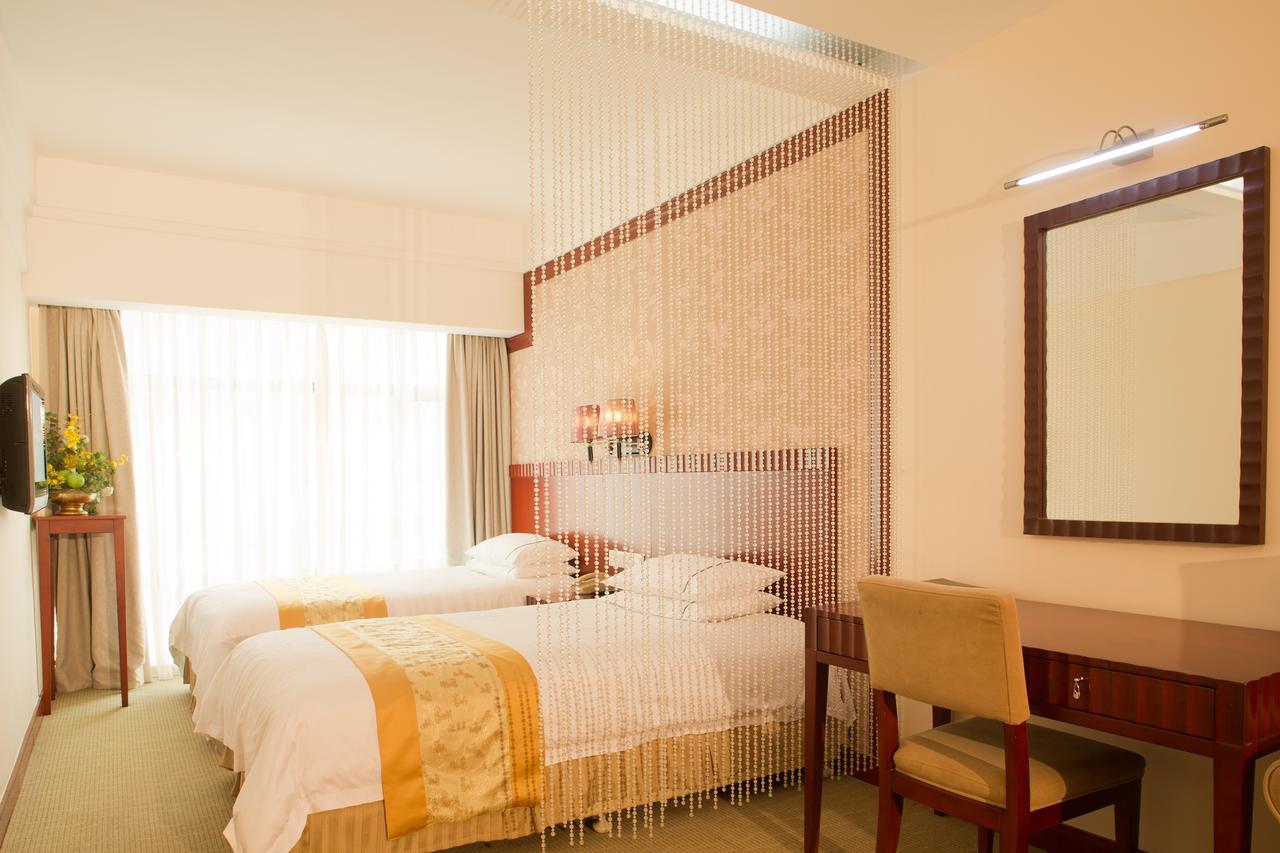 Starway Hotel Silver Zhuhai Eksteriør billede