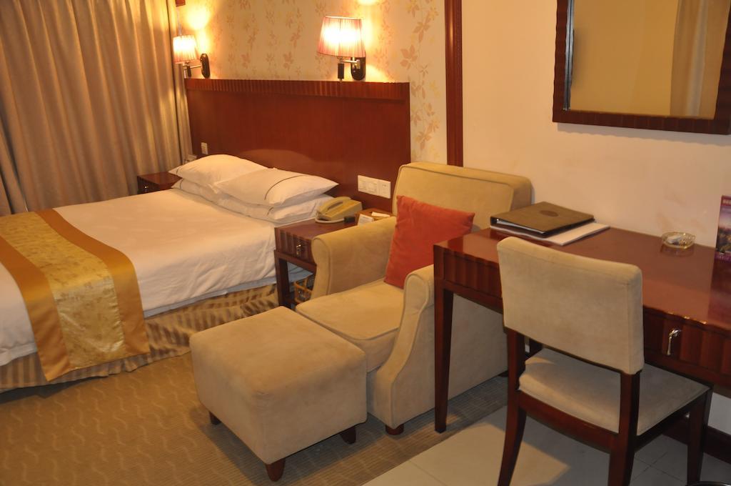 Starway Hotel Silver Zhuhai Eksteriør billede